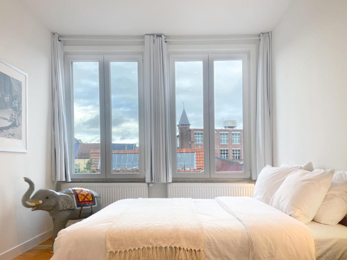 Appartement Spacieux & Calme Avec Vue Sur L'Escaut トゥルネー エクステリア 写真
